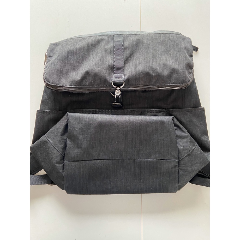 Lululemon Rise and Shine Backpack - Picture 5 of 6